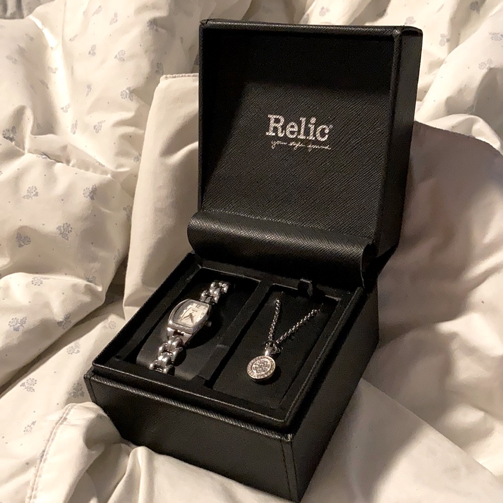 Watch And Necklace Set 25$